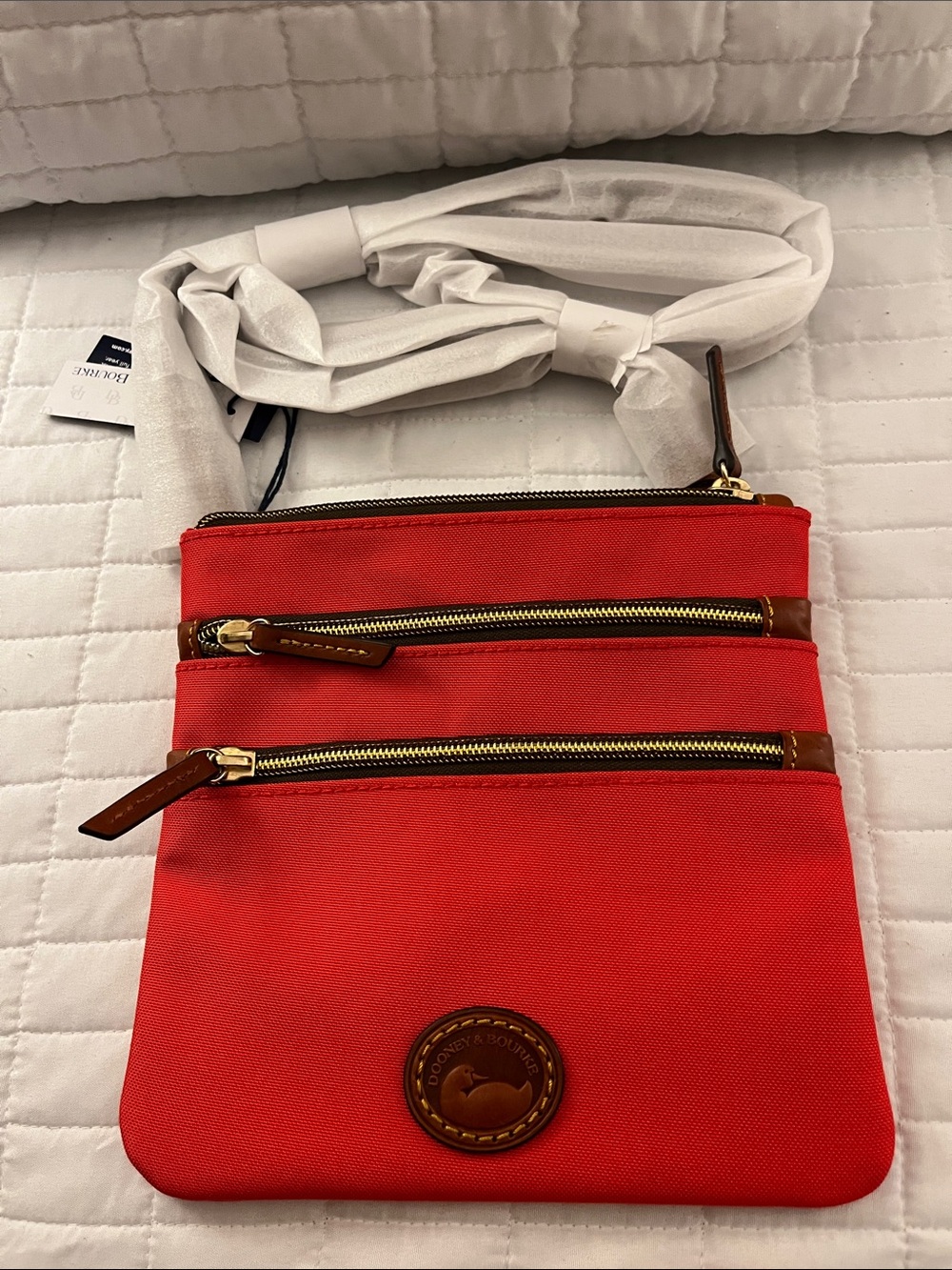 NWT Dooney & Bourke Red Canvas Triple-Zip Crossbody Bag w/Leather Accents - Picture 6 of 6